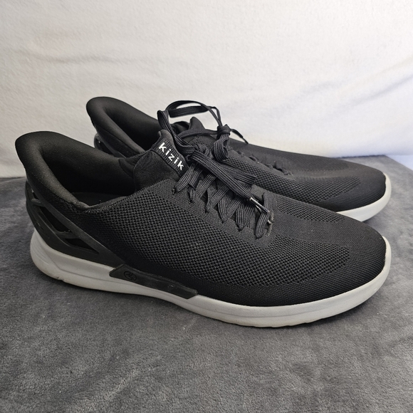 Kizik Black Sneakers size 13 wide - Picture 1 of 8